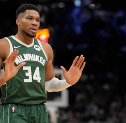 Giannis Antetokounmpo y Milwaukee Bucks, el dilema que puede sacudir a la NBA