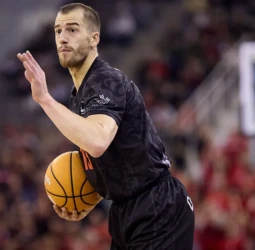 El AEK Atenas sigue de cerca a Matt Thomas