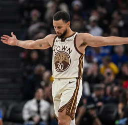 Curry decide, Butler responde y los Warriors se cobran la revancha ante Phoenix, 97-120