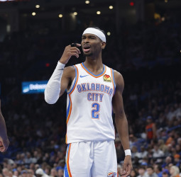 NBA | Chet Holmgren lidera a Oklahoma City Thunder y frena a Philadelphia 76ers (129-104)