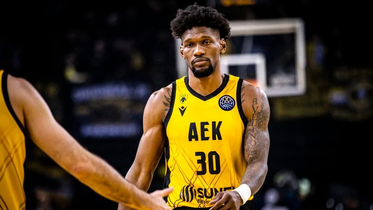 Fenerbahce cierra el fichaje de Chris Silva
