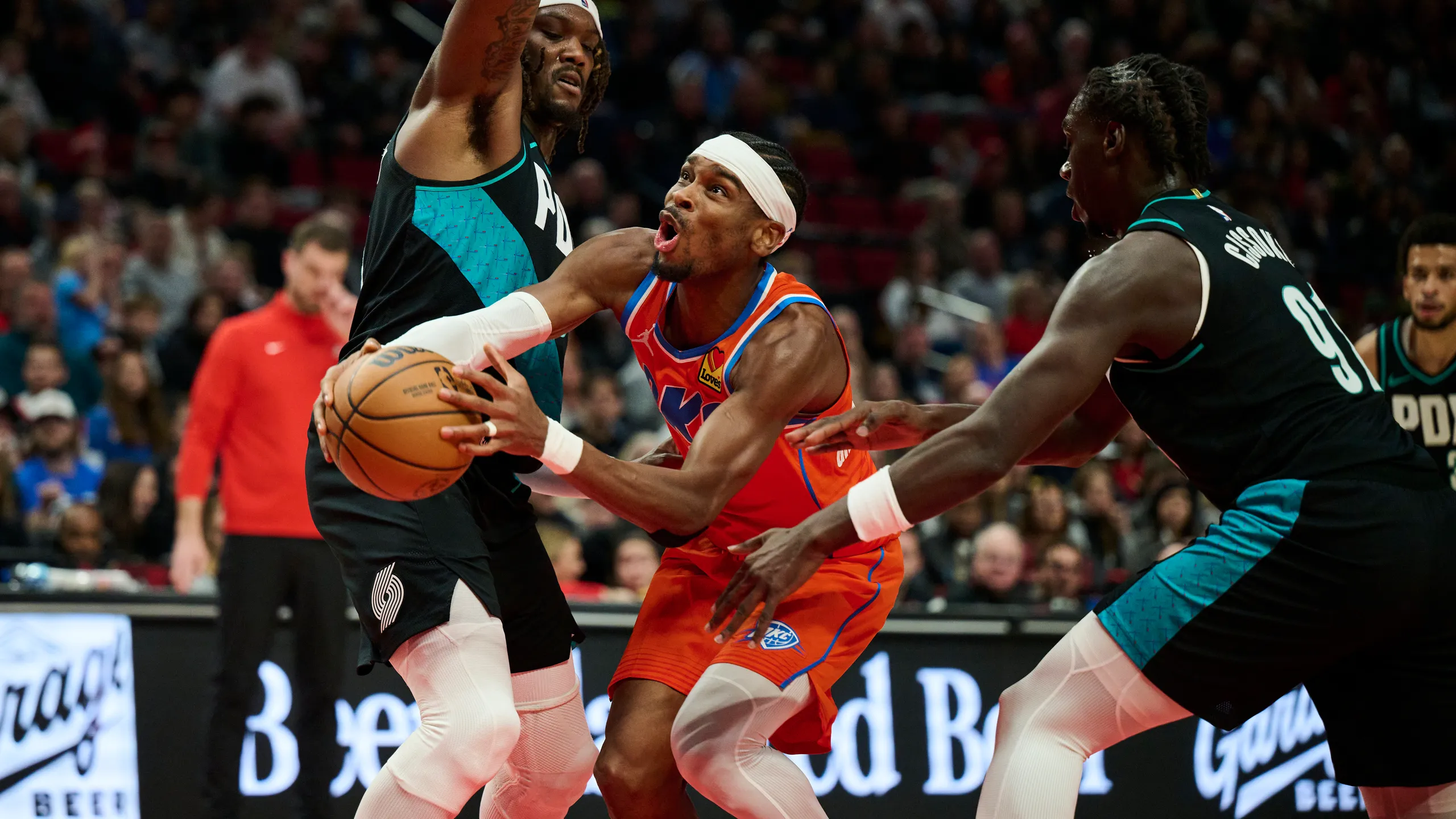 Los Thunder resisten en Portland: Shai impone su jerarquía y OKC estira su racha a 12 victorias (123-115)
