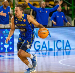 Presión por anticipado para un Leyma Coruña en modo derbi galego
