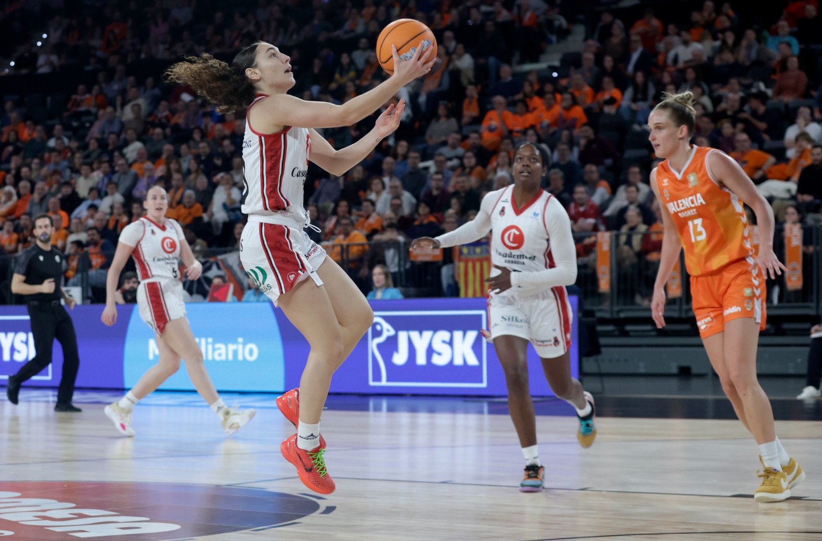 Valencia Basket vs Casademont Zargoza (53-73): Zaragoza vuelve a asaltar el Roig Arena