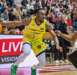 James Batemon, Jugador de la Jornada 12