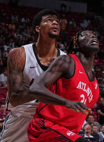 El debut americano de Eli Ndiaye se queda en pausa