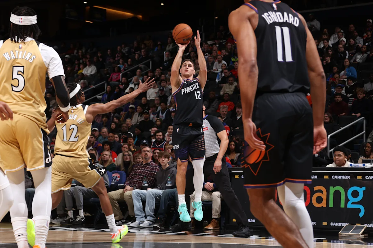 La noche NBA deja exhibiciones individuales y victorias clave en ambas conferencias