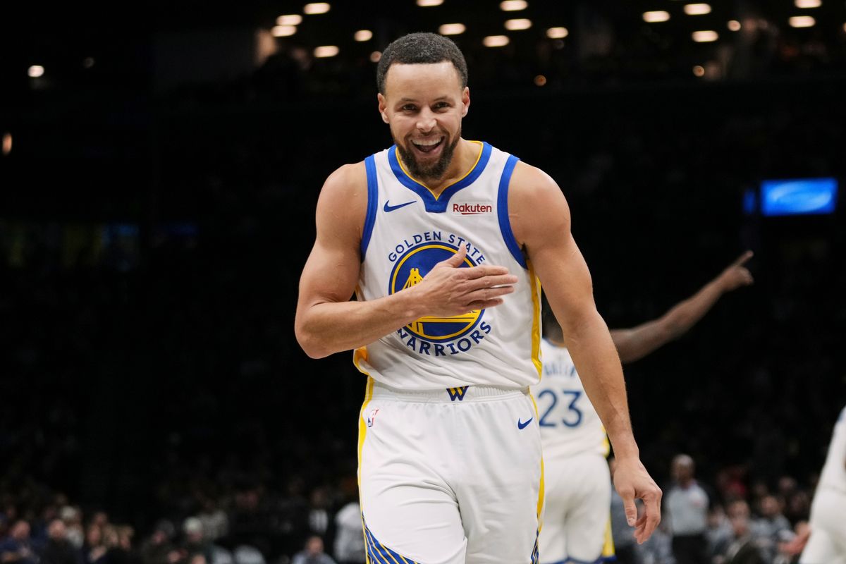 Curry y Butler sostienen a los Warriors en Brooklyn y frenan la racha de los Nets (120-107)
