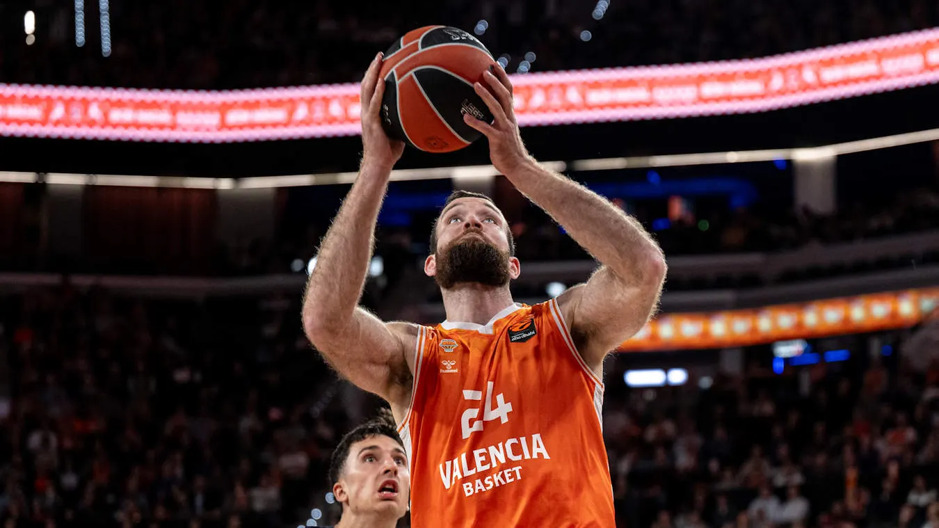 Valencia pone a prueba su fortaleza ante un Partizan obligado a reaccionar