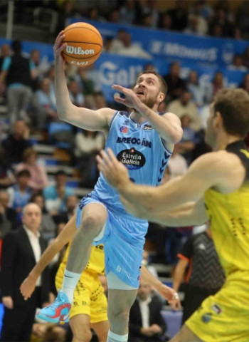 Tenerife castiga cada error y deja sin premio al Breogán en el Pazo (96-108)