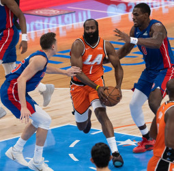 NBA | Prórroga en Toronto, exhibición de Holmgren y jornada de contrastes en la madrugada NBA