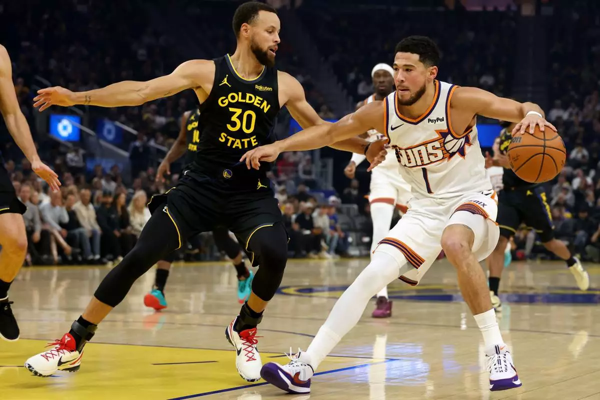 Curry y Butler sobreviven al choque físico y devuelven el pulso a Golden State, 116-119