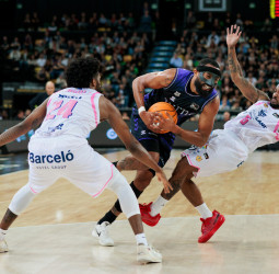 Bilbao Basket se impone en Miribilla y afianza su posición en la tabla, 79-72