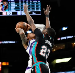 Noche NBA: Mitchell, Curry y Embiid iluminan una jornada de alto voltaje