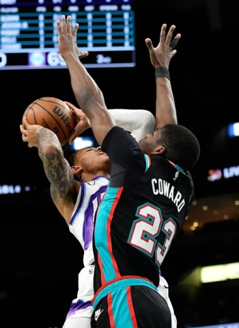 Noche NBA: Mitchell, Curry y Embiid iluminan una jornada de alto voltaje
