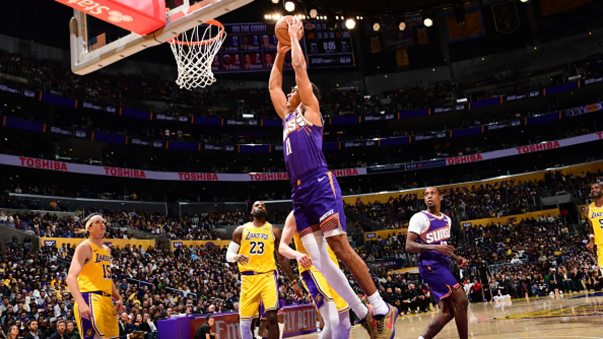 Los Suns desmontan a los Lakers: Brooks lidera, Gillespie sorprende y ni los 38 de Luka bastan, 125-108