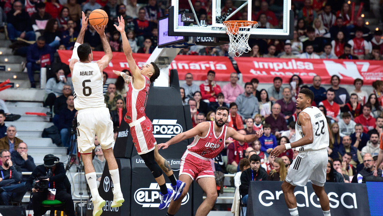 Liga Endesa | El Real Madrid se impone en Murcia y cierra el año con victoria (80-91)