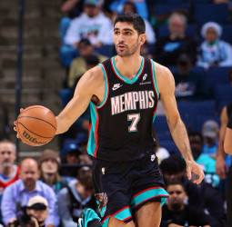 Aldama rompe su techo individual en una noche sin premio para Memphis