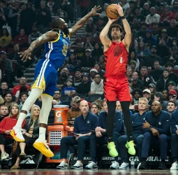 Grant y Sharpe sostienen a Portland en un pulso ofensivo ante el vendaval de Curry, 131-136