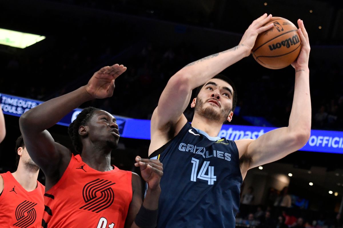 Noche NBA: Doncic firma un triple-doble, Brunson domina y el Thunder arrasa