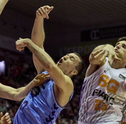 El Bàsquet Girona pasa por encima del Río Breogán en Fontajau (103-80)