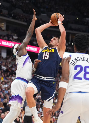 Un vendaval desde el salto inicial: Denver sentencia a Utah antes de que el partido empiece, 112-135