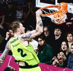 El Unicaja frena a tiempo la remontada del Hiopos Lleida (89-90)