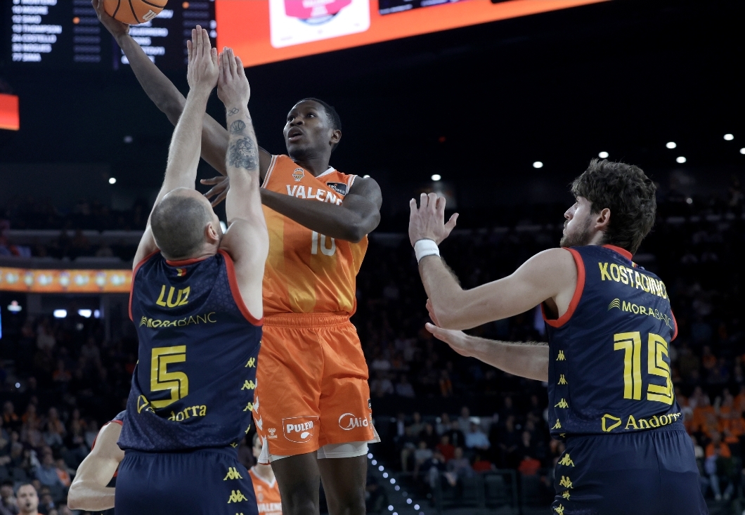 Valencia Basket remonta en el Roig Arena ante un Morabanc Andorra que se vino abajo en la segunda mitad (84-79)