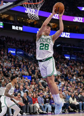 NBA | Derrick White firma una actuación histórica y guía a Boston Celtics ante Utah Jazz (129-119)