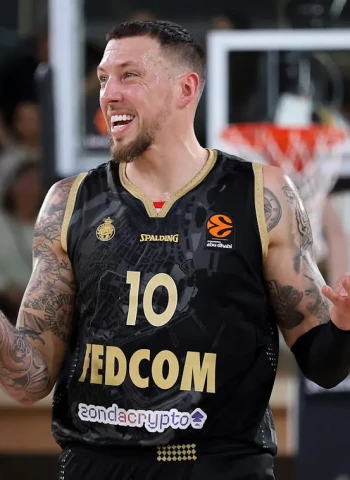 Mónaco pone a prueba su momento dulce ante un Fenerbahce fresco y exigente
