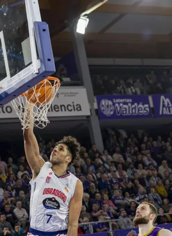 Once abajo y sin rendirse: el Obradoiro asalta Palencia, 85-87