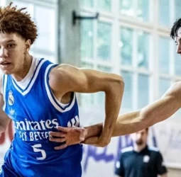 La FEB nacionaliza al cadete Rhys Selby, una de las grandes apuestas de futuro