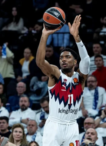 EuroLeague | Baskonia asalta Estambul ante Anadolu Efes y logra por fin su primera victoria a domicilio, 75-89