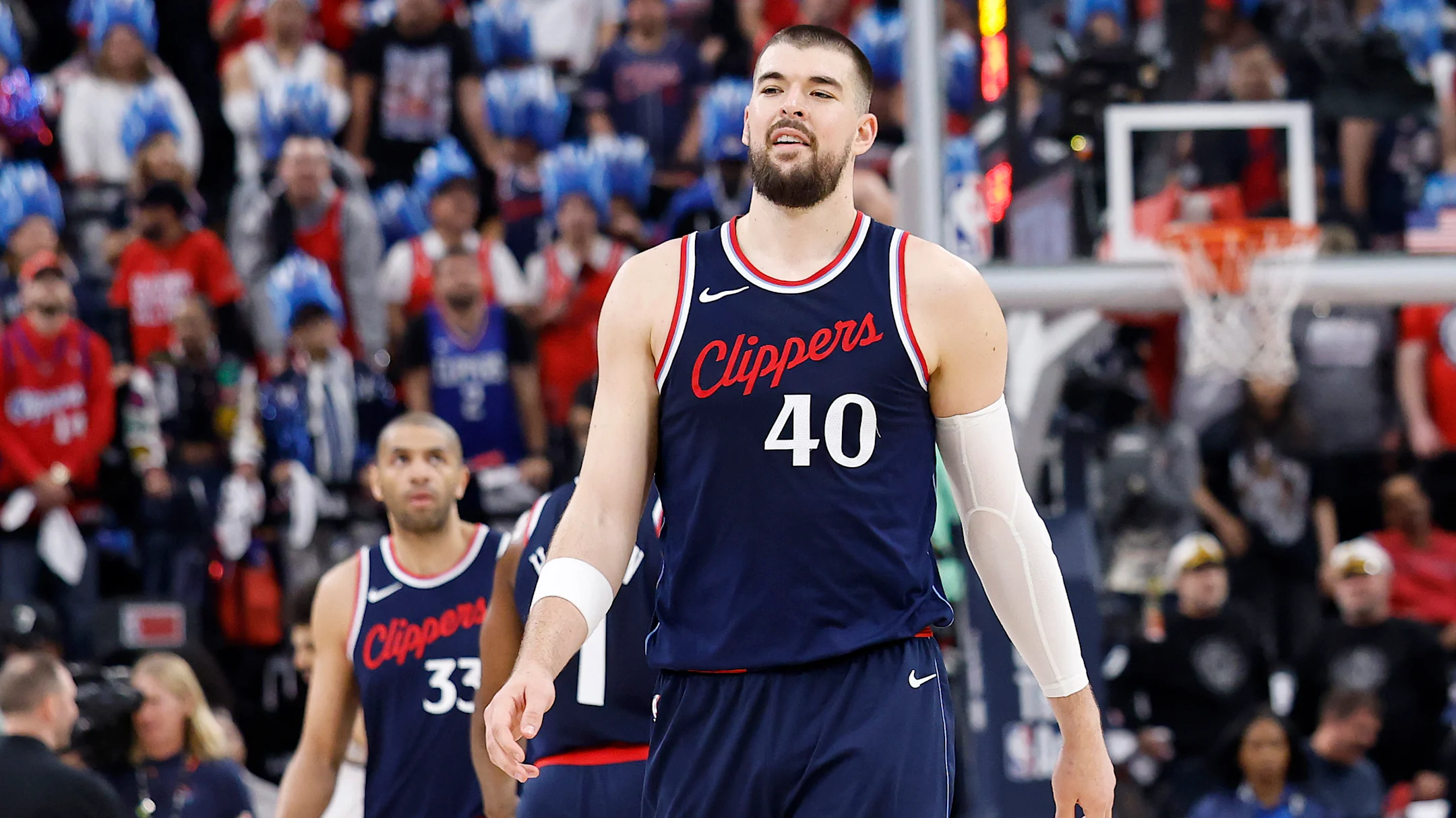 NBA | Boston Celtics busca pívot