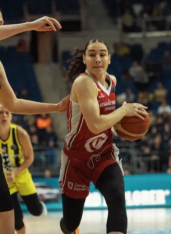 Euroliga Femenina | El Casademont roza el milagro en Estambul y se jugará el pase en la última jornada (69-67)