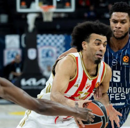 EuroLeague | Crvena Zvezda impone su ritmo en Estambul y arranca 2026 con victoria ante Anadolu Efes (65-87)