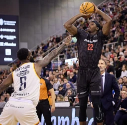 El Monbus Obradoiro aguarda la liberación de Travis Munnings para cerrar su incorporación
