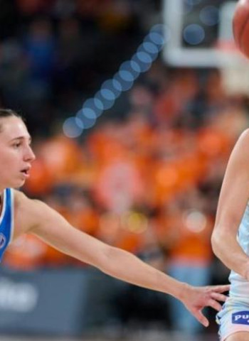 EuroLeague Women | El Valencia Basket deja escapar el partido clave y se lo jugará todo en Venecia (72-76)