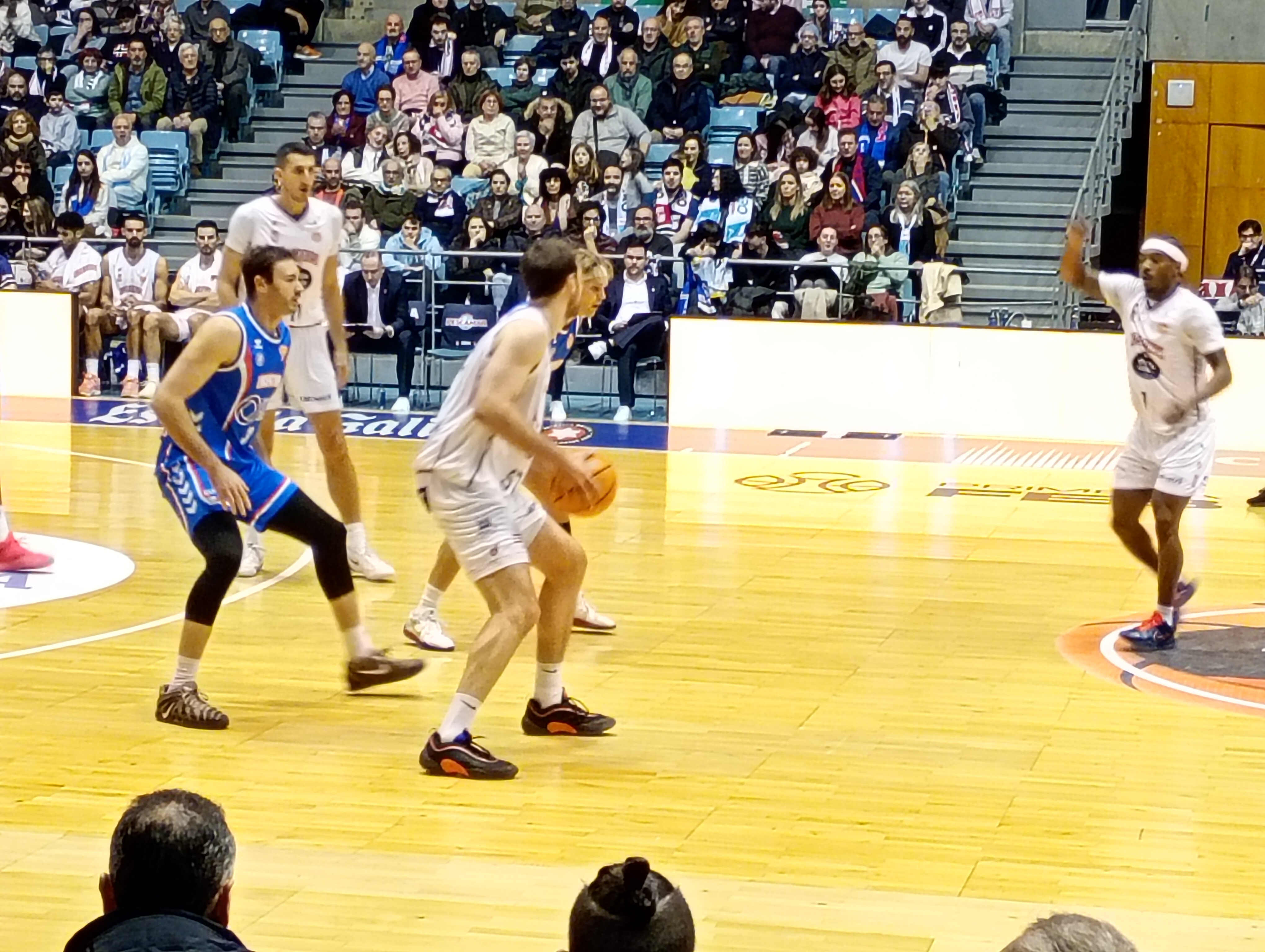 Monbus Obradoiro no falla ante HLA Alicante en un partdo de mucha menos calidad de la esperada (87-75)