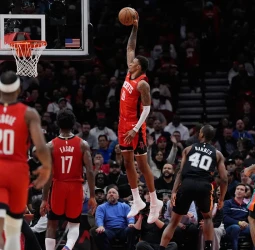 NBA: Alperen Şengün roza el triple-doble y lidera la remontada de Houston Rockets ante San Antonio Spurs (111-106)