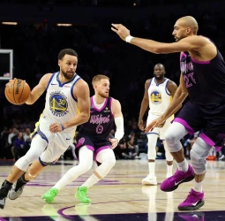 NBA | Stephen Curry marca el paso y Golden State castiga a Minnesota en el Target Center (111-85)