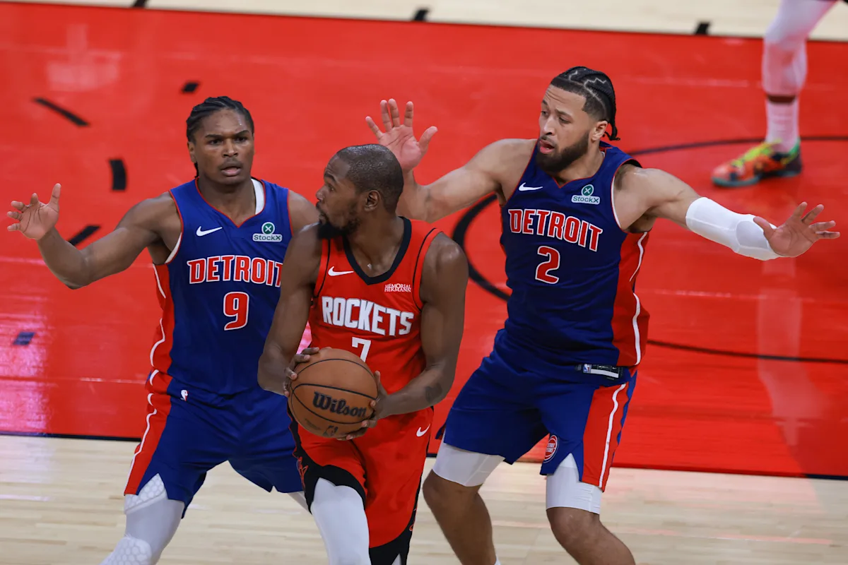 NBA | Kevin Durant lidera a Houston Rockets y frena la racha de Detroit Pistons en el Little Caesars Arena, 111-104