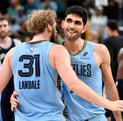 NBA: Cam Spencer decide en Memphis y corta la mala racha de los Grizzlies ante San Antonio