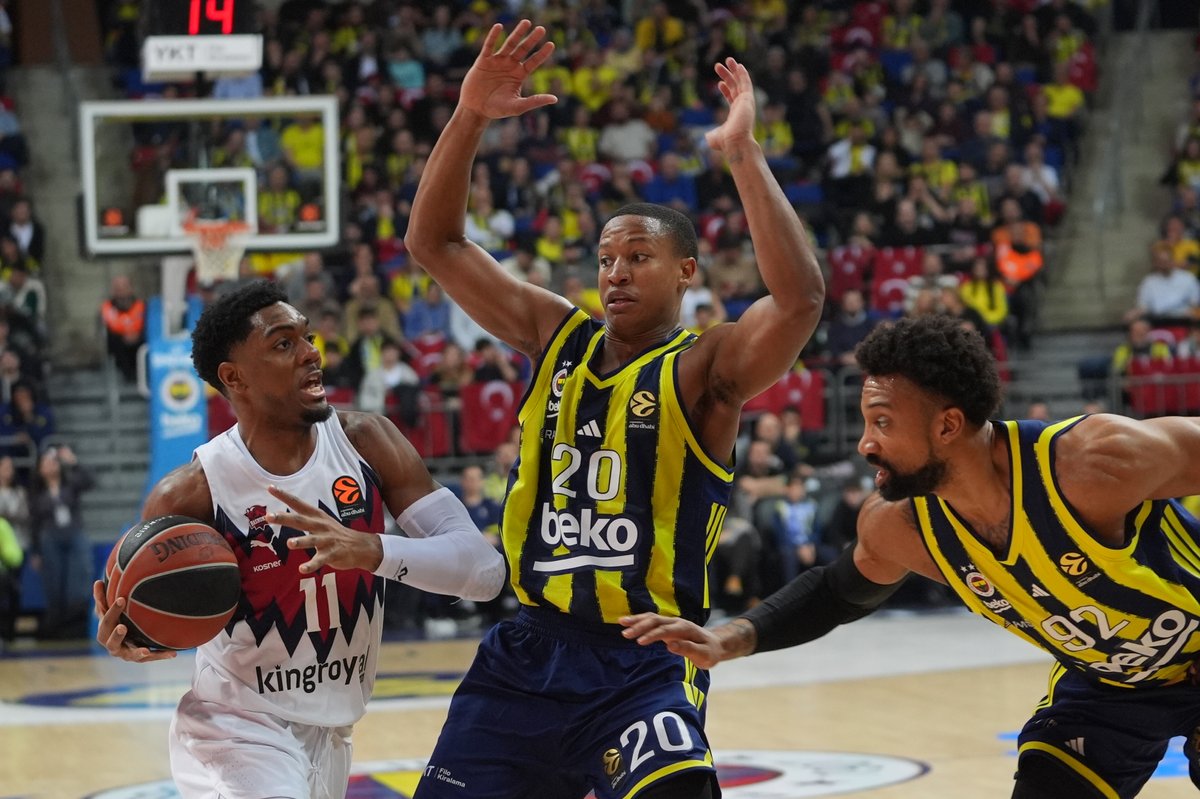 EuroLeague: Talen Horton-Tucker vuelve a marcar el paso y Fenerbahce supera con autoridad a Baskonia, 84-71