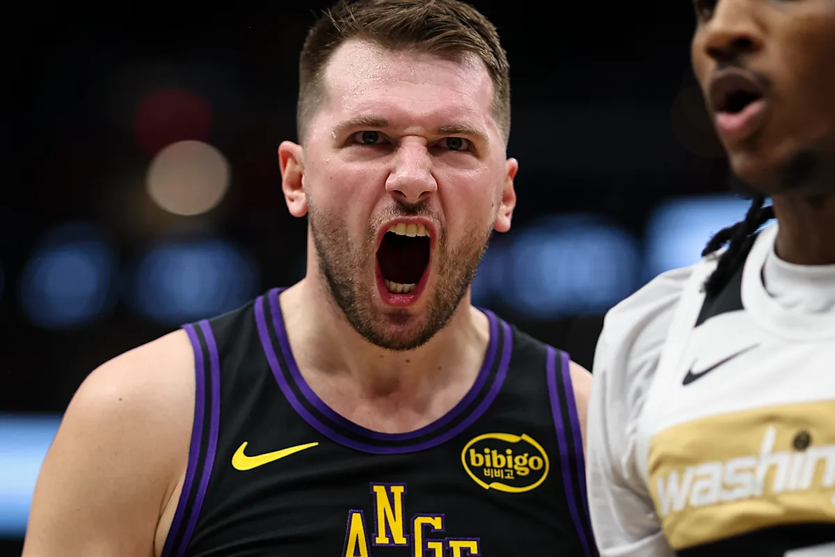 NBA: Luka Dončić firma un triple-doble al descanso y lidera la exhibición de Los Angeles Lakers ante Washington Wizards, 142-111