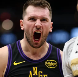NBA: Luka Dončić firma un triple-doble al descanso y lidera la exhibición de Los Angeles Lakers ante Washington Wizards, 142-111