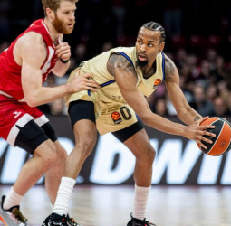 EuroLeague | Olympiacos decide en el último cuarto y supera al Barcelona en El Pireo, 87-75