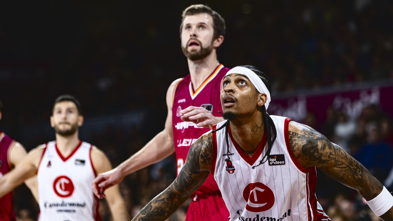 Casademont Zaragoza se apoya en la defensa para imponerse en Lleida (77-87)
