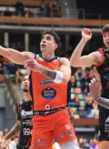 Leyma Coruña desborda al Fibwi Palma en el Coliseum con una exhibición coral (94-72)