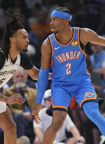 NBA | Shai Gilgeous-Alexander lidera a los Oklahoma City Thunder en su primer triunfo del curso ante San Antonio Spurs (119-98)